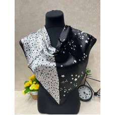 На фото 1 - Женский шейный   платок из шелка , мультицвет