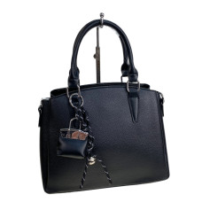 На фото 1 - Женская сумка из искусственной кожи, цвет черный На фото 1 - Женская сумка из искусственной кожи, цвет черный