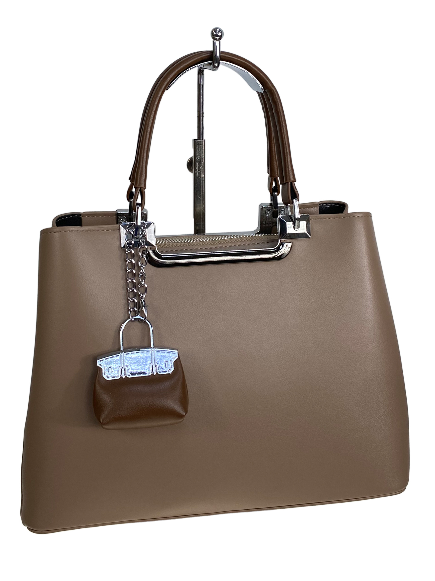 На фото 1 - Женская сумка из искусственной кожи, цвет коричневый