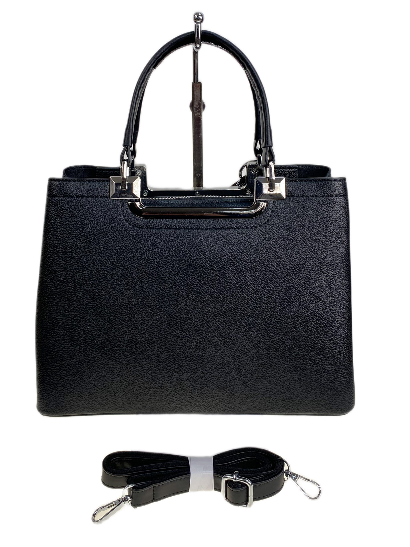 На фото 2 - Женская сумка из искусственной кожи, цвет черный