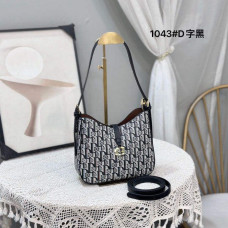 На фото 1 - Женская сумка из искусственной кожи мультицвет На фото 1 - Женская сумка из искусственной кожи мультицвет