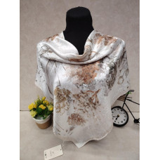 На фото 1 - Женский платок из шёлка, мультицвет На фото 1 - Женский платок из шёлка, мультицвет