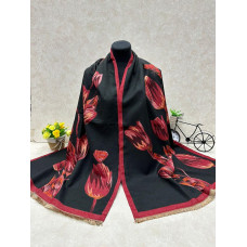 На фото 1 - Мягкий палантин из кашемира мультицвет