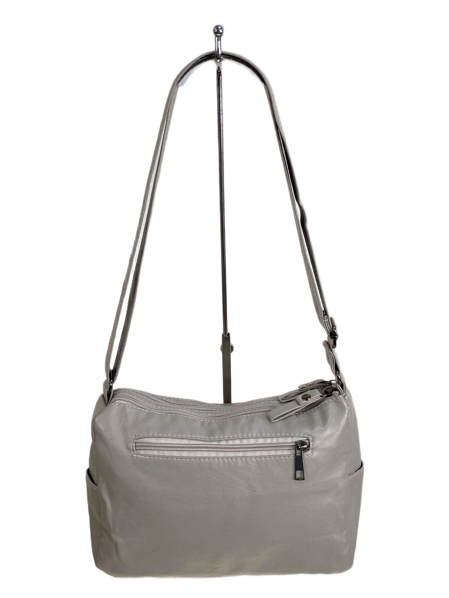 На фото 2 - Женская сумка из искусственной кожи, цвет светло серый