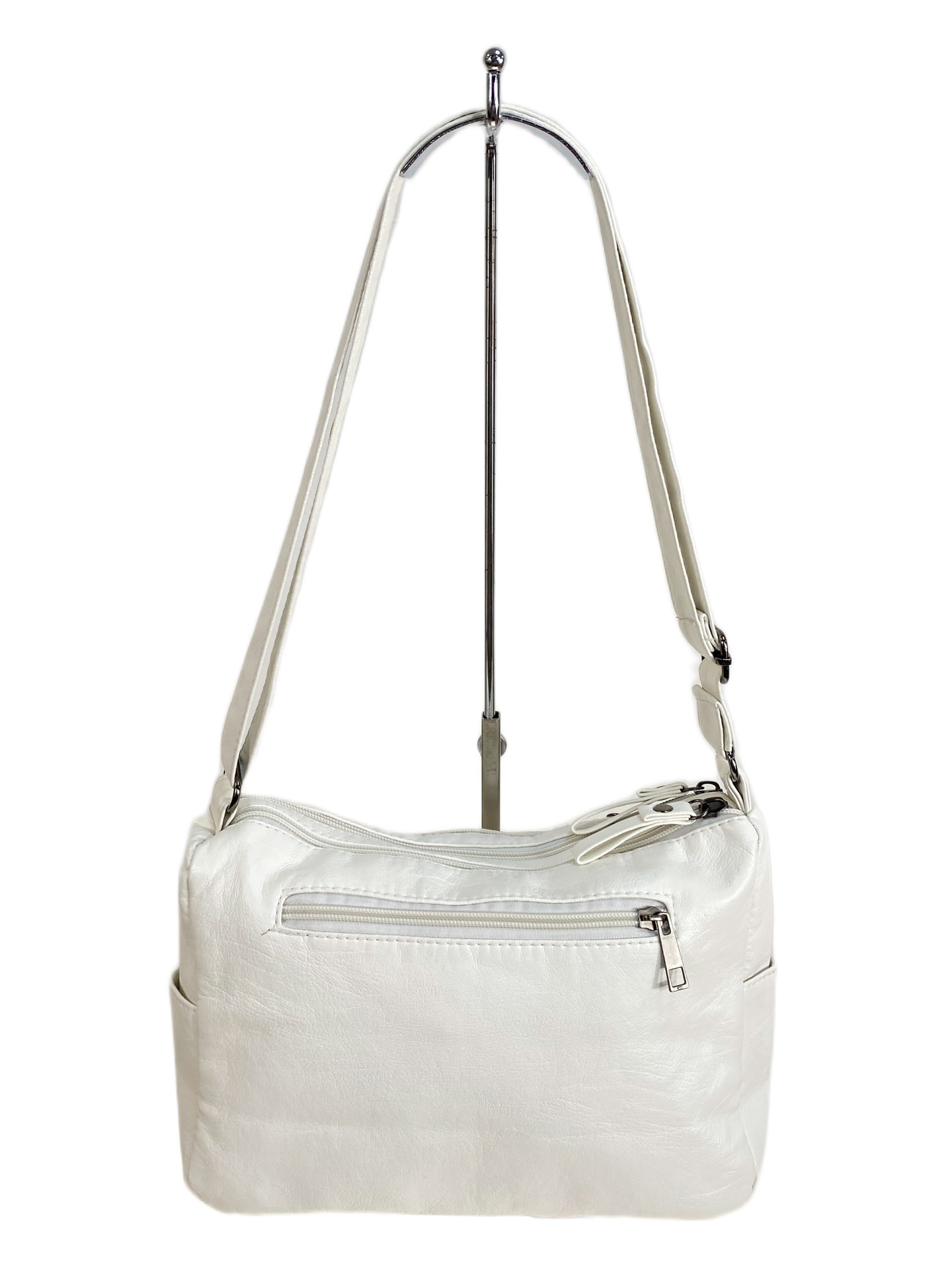 На фото 2 - Женская сумка из искусственной кожи, цвет белый