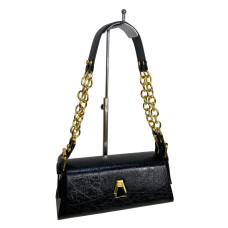 На фото 1 - Женская сумка из искусственной кожи, цвет черный