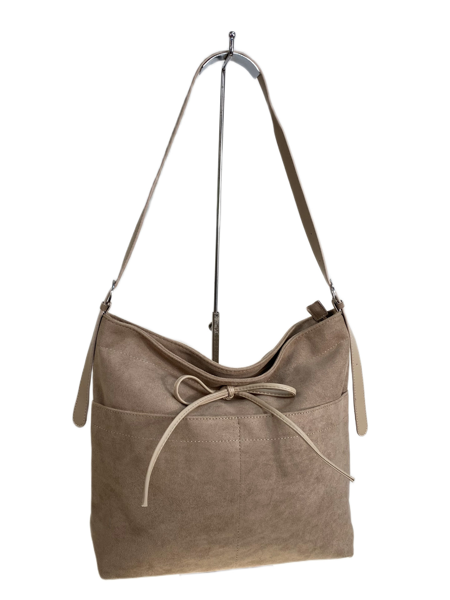 На фото 1 - Женская сумка из искусственной замши, цвет бежевый