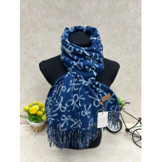 На фото 1 - Мягкий палантин из кашемира мультицвет На фото 1 - Мягкий палантин из кашемира мультицвет