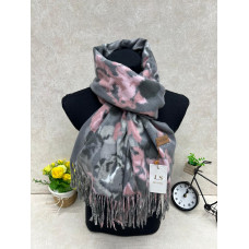 На фото 1 - Мягкий палантин из кашемира мультицвет На фото 1 - Мягкий палантин из кашемира мультицвет