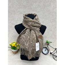 На фото 1 - Мягкий палантин из кашемира мультицвет