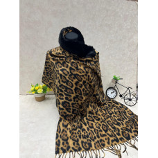 На фото 1 - Мягкий палантин из кашемира с норвковым воротником мультицвет