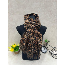 На фото 1 - Мягкий палантин из кашемира мультицвет