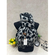 На фото 1 - Мягкий палантин из кашемира мультицвет