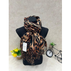 На фото 1 - Мягкий палантин из кашемира мультицвет На фото 1 - Мягкий палантин из кашемира мультицвет