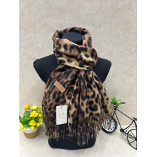 На фото 1 - Мягкий палантин из кашемира мультицвет