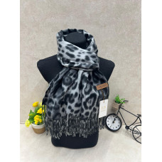 На фото 1 - Мягкий палантин из кашемира мультицвет На фото 1 - Мягкий палантин из кашемира мультицвет