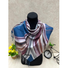 На фото 1 - Платок из кашемира мультицвет На фото 1 - Платок из кашемира мультицвет