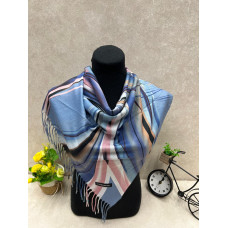 На фото 1 - Платок из кашемира мультицвет На фото 1 - Платок из кашемира мультицвет