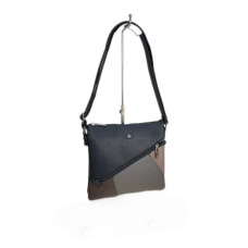 На фото 1 - Женская сумка из искусственной кожи мультицвет