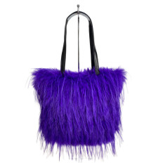 На фото 2 - Женская сумка из искусственного меха, цвет фиолетовый