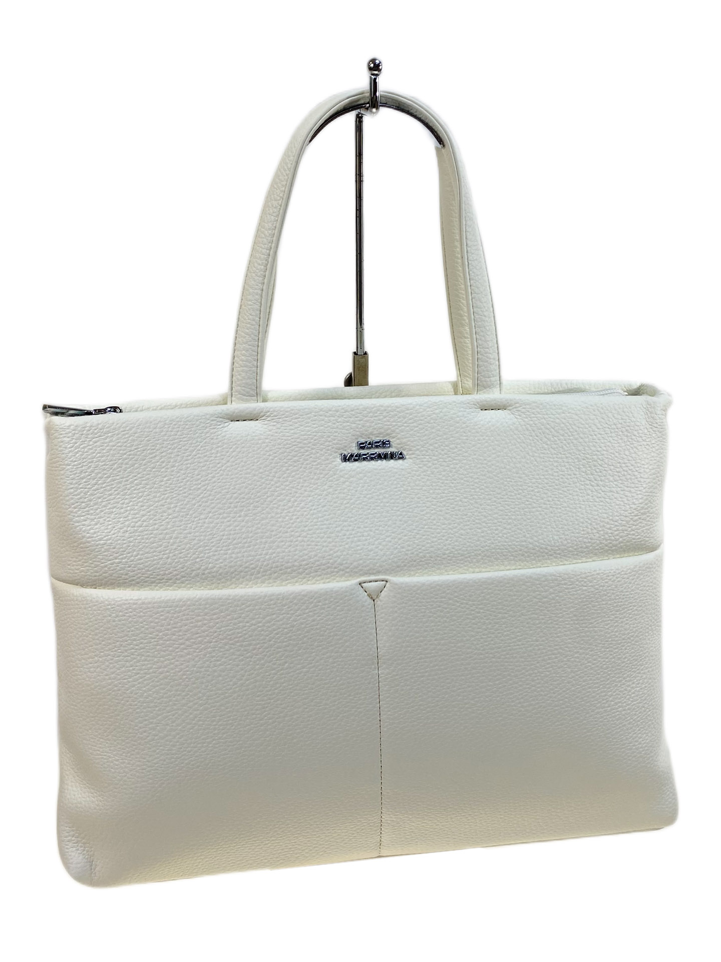 На фото 1 - Женская сумка из искусственной кожи, цвет белый