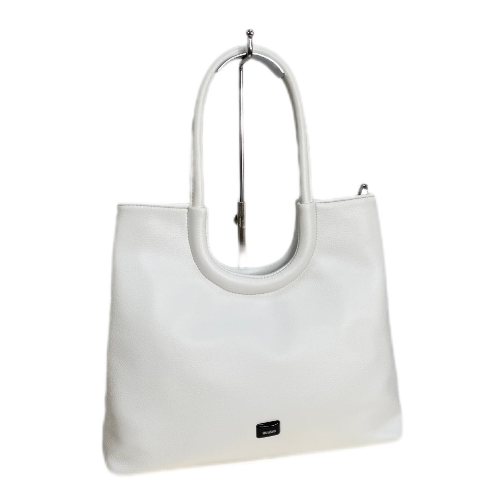 На фото 1 - Женская сумка из искусственной кожи, цвет белый