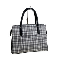 На фото 1 - Женская сумка из искусственной кожи мультицвет