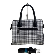 На фото 2 - Женская сумка из искусственной кожи мультицвет