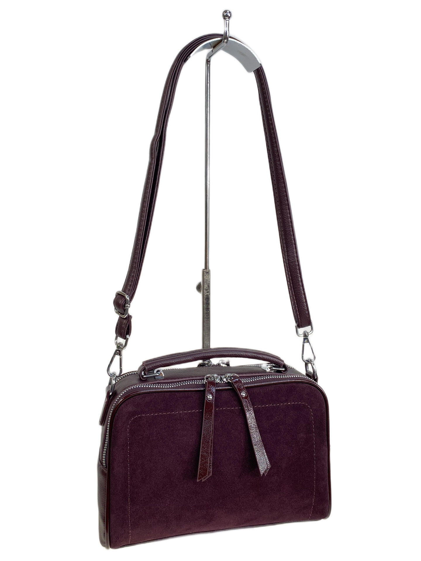 На фото 1 - Женская сумка из искусственной кожи и замши, цвет бордовый