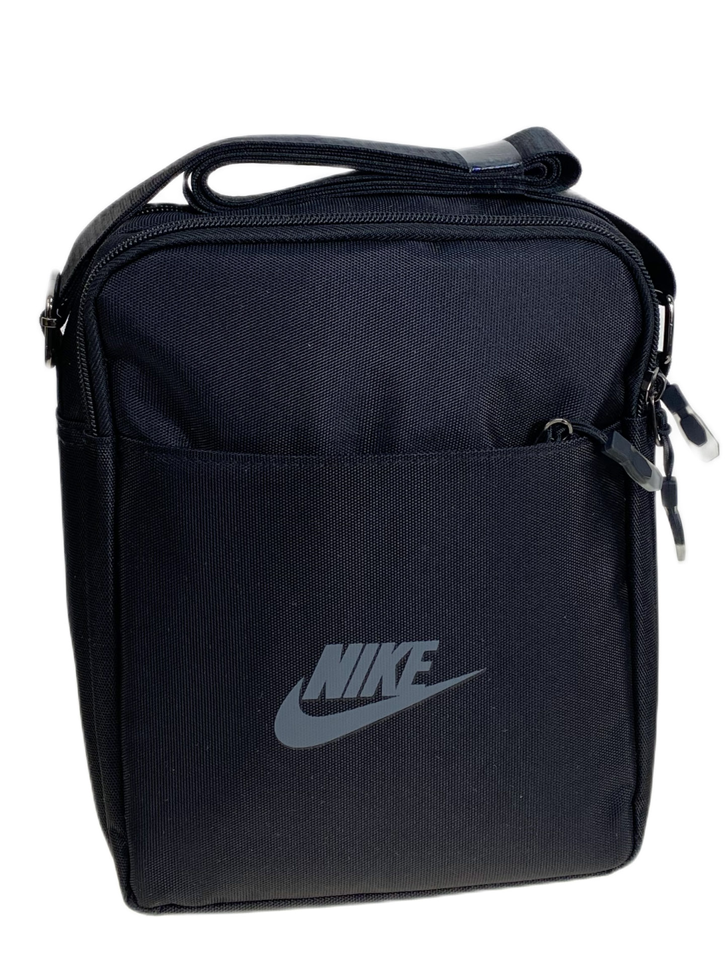 На фото 1 - Сумка мужская  текстильная, цвет  черный