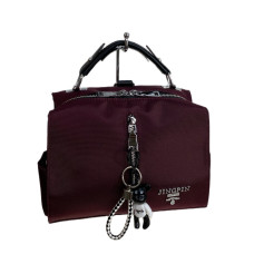 На фото 1 - Женская сумка-рюкзак из текстиля, цвет бордовый