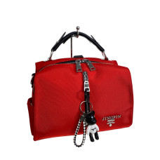 На фото 1 - Женская сумка-рюкзак из текстиля, цвет красный 