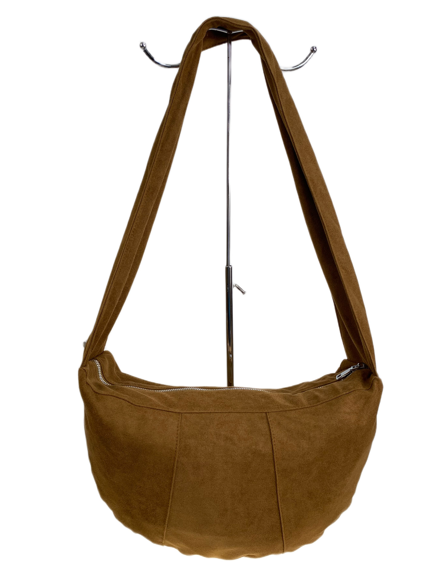 На фото 2 - Женская сумка из искусственной замши, цвет коричнево-рыжий