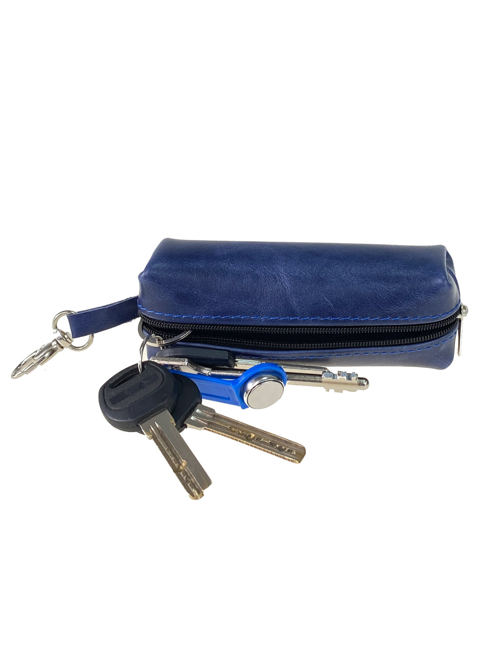 На фото 1 - Ключница-батон из натуральной кожи на карабине, цвет синий