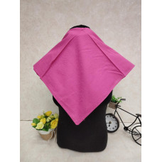 На фото 1 - Платок косынка на голову и шею, хлопок, цвет малиновый