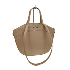 На фото 1 - Женская сумка из искусственной кожи, цвет бежевый