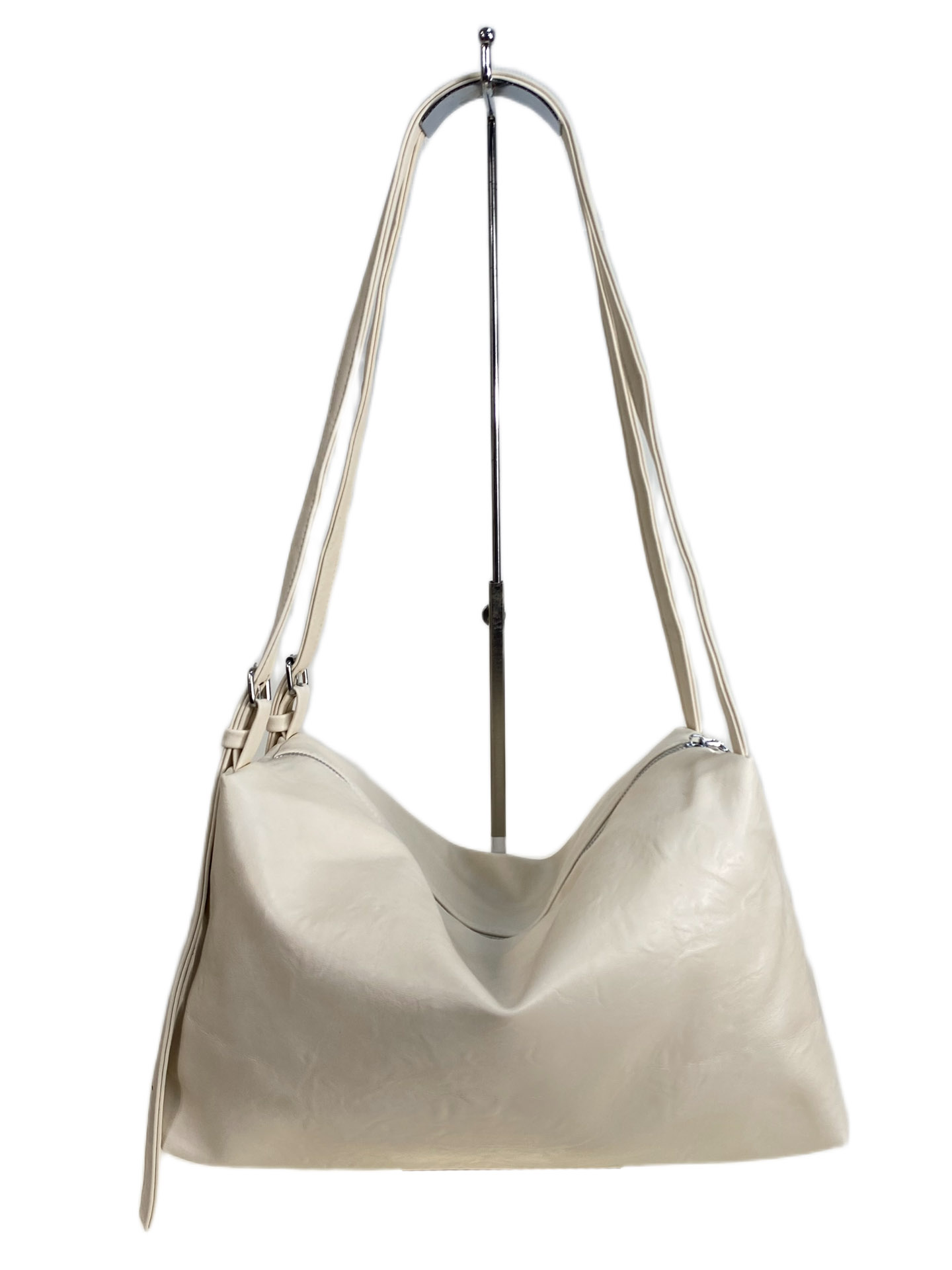 На фото 2 - Женская сумка из искусственной кожи, цвет молочный