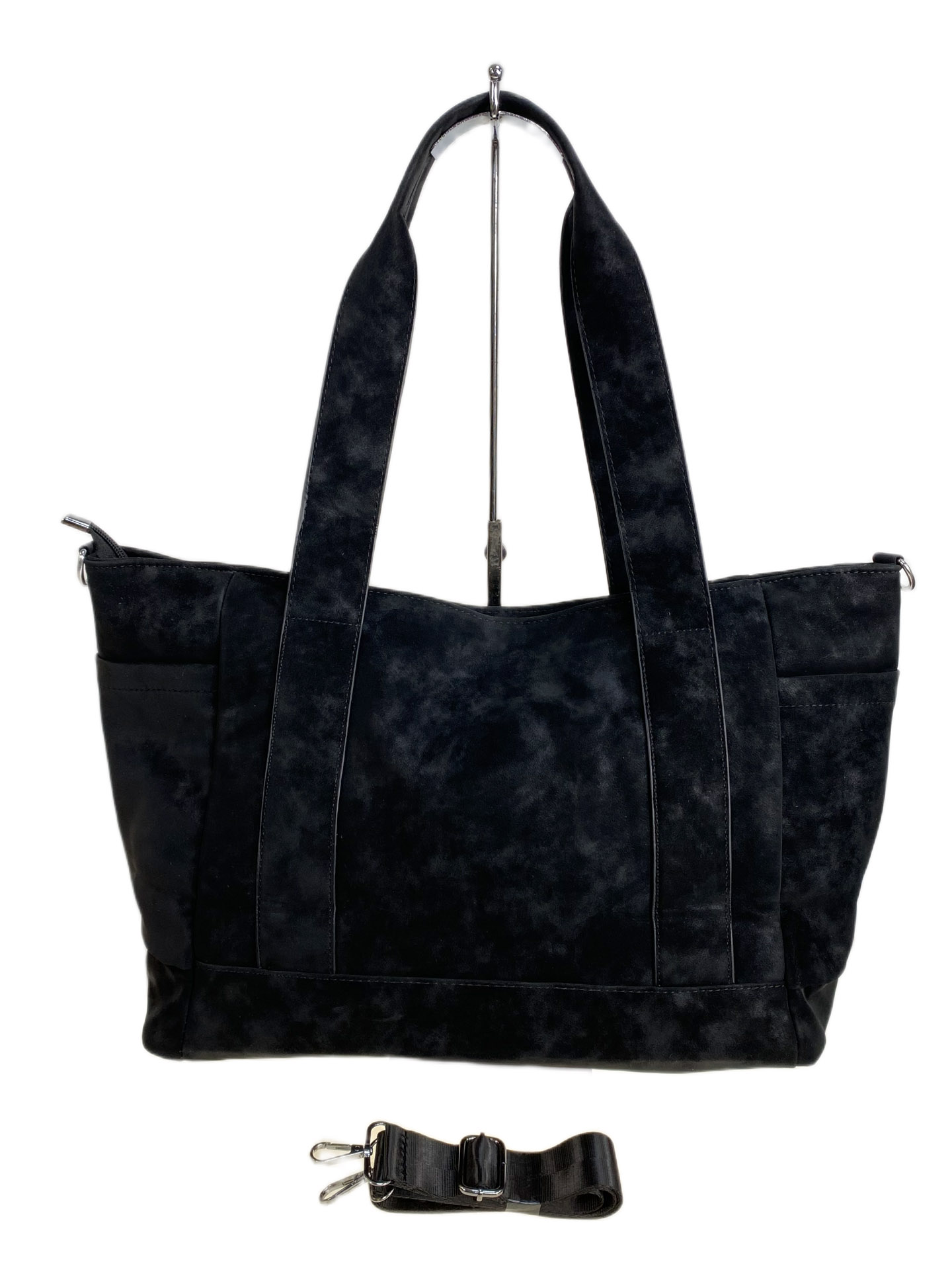 На фото 1 - Женская сумка из искусственной замши, цвет черный