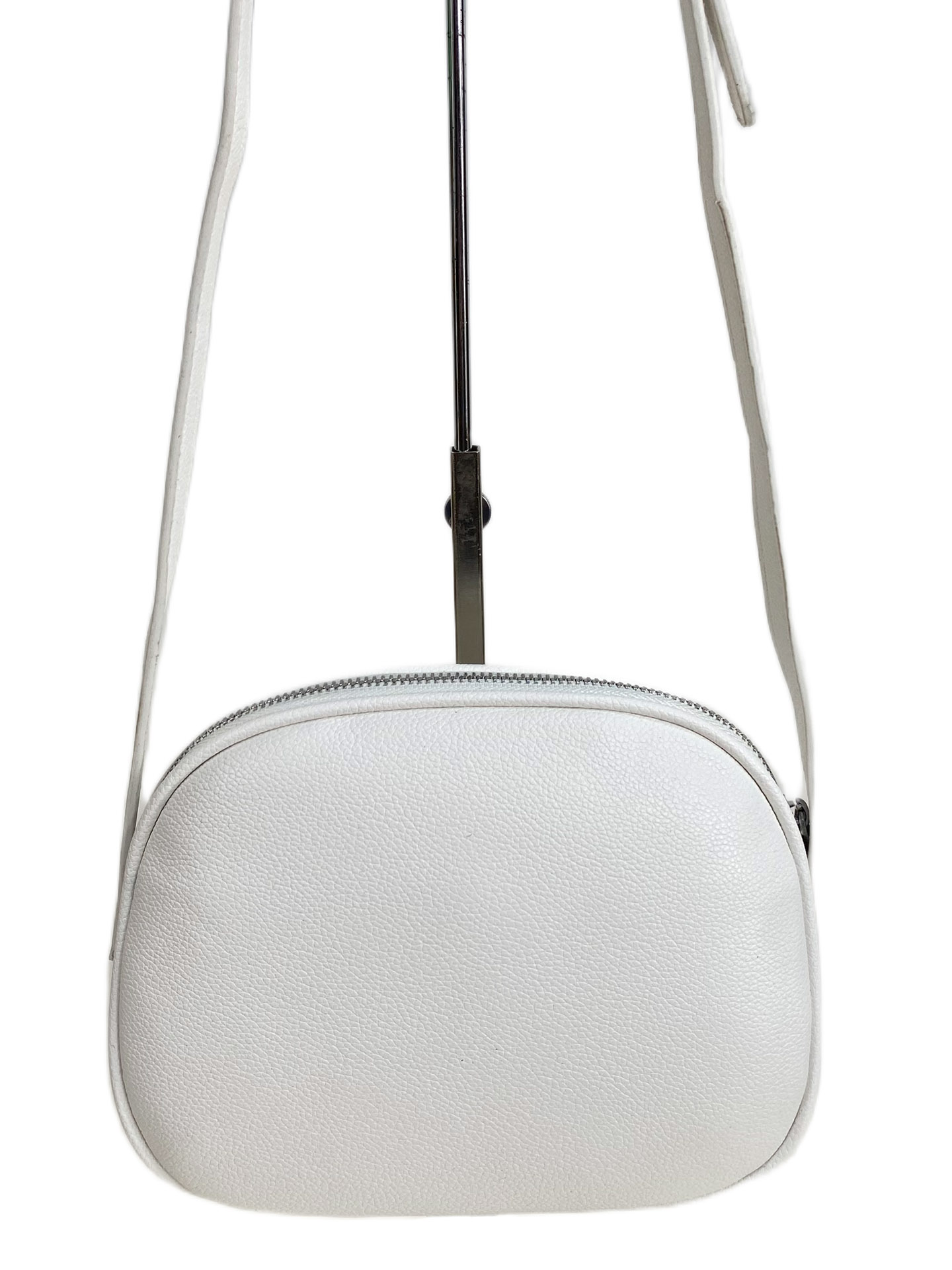 На фото 2 - Женская сумка из искусственной кожи, цвет белый