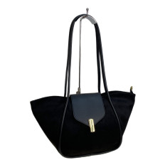 На фото 2 - Женская сумка из искусственной замши, цвет черный