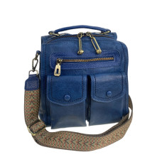 На фото 1 - Женская сумка- рюкзак из искусственной кожи, цвет синий