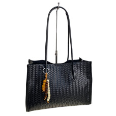 На фото 1 - Женская сумка из искусственной кожи, цвет черный 