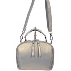 На фото 2 - Женская cross-body из натуральной кожи, цвет серебристый На фото 2 - Женская cross-body из натуральной кожи, цвет серебристый