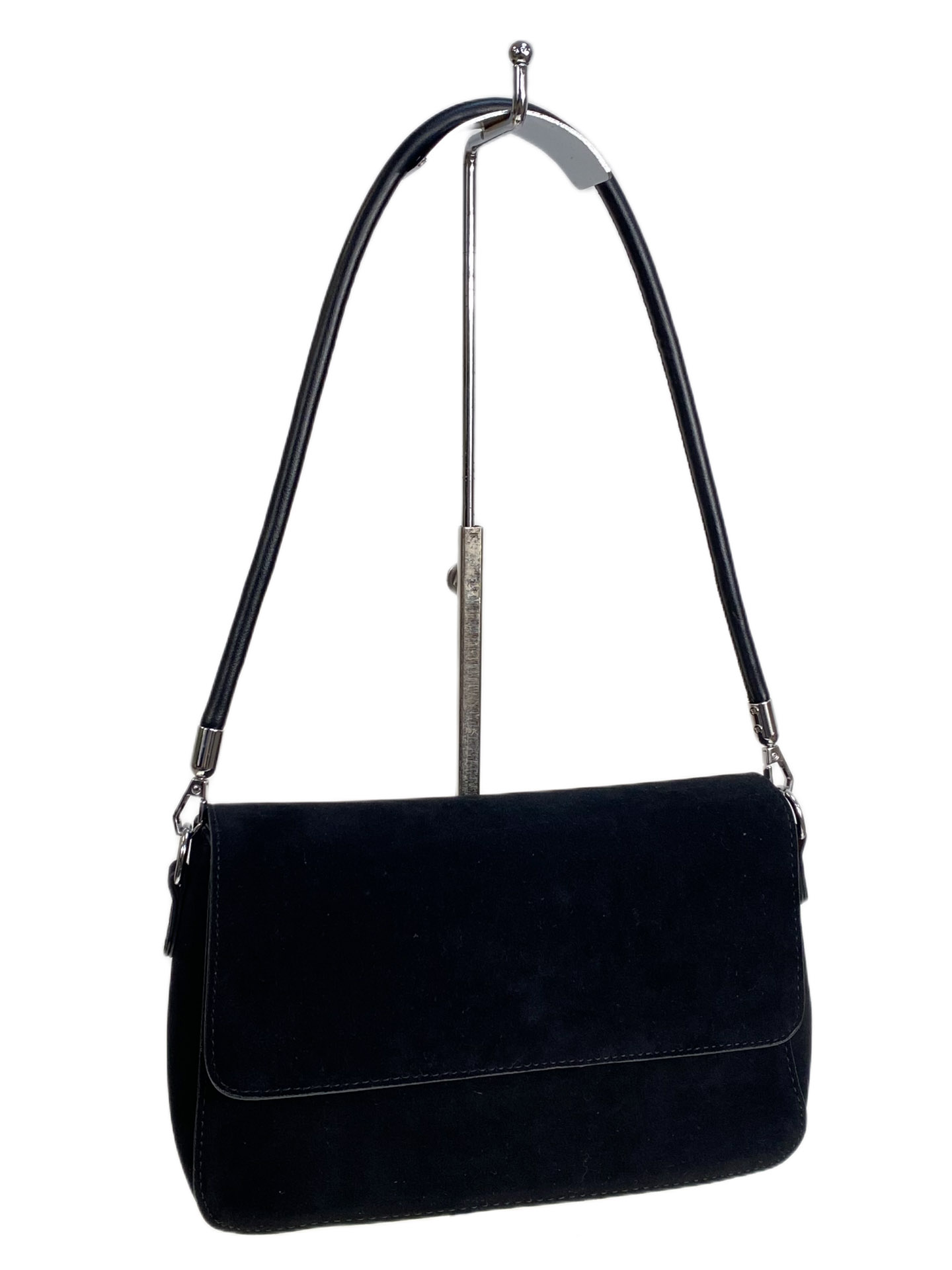 На фото 1 - Женская сумка из искусственной замши, цвет черный