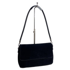 На фото 1 - Женская сумка из искусственной замши, цвет черный
