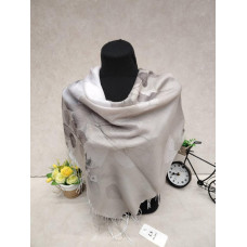 На фото 1 - Женский платок из кашемира, мультицвет