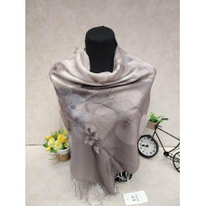 На фото 1 - Женский платок из кашемира, мультицвет