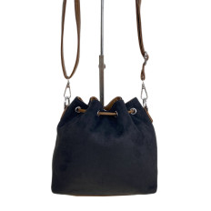 На фото 2 - Женская сумка из искусственной замши, цвет  черный