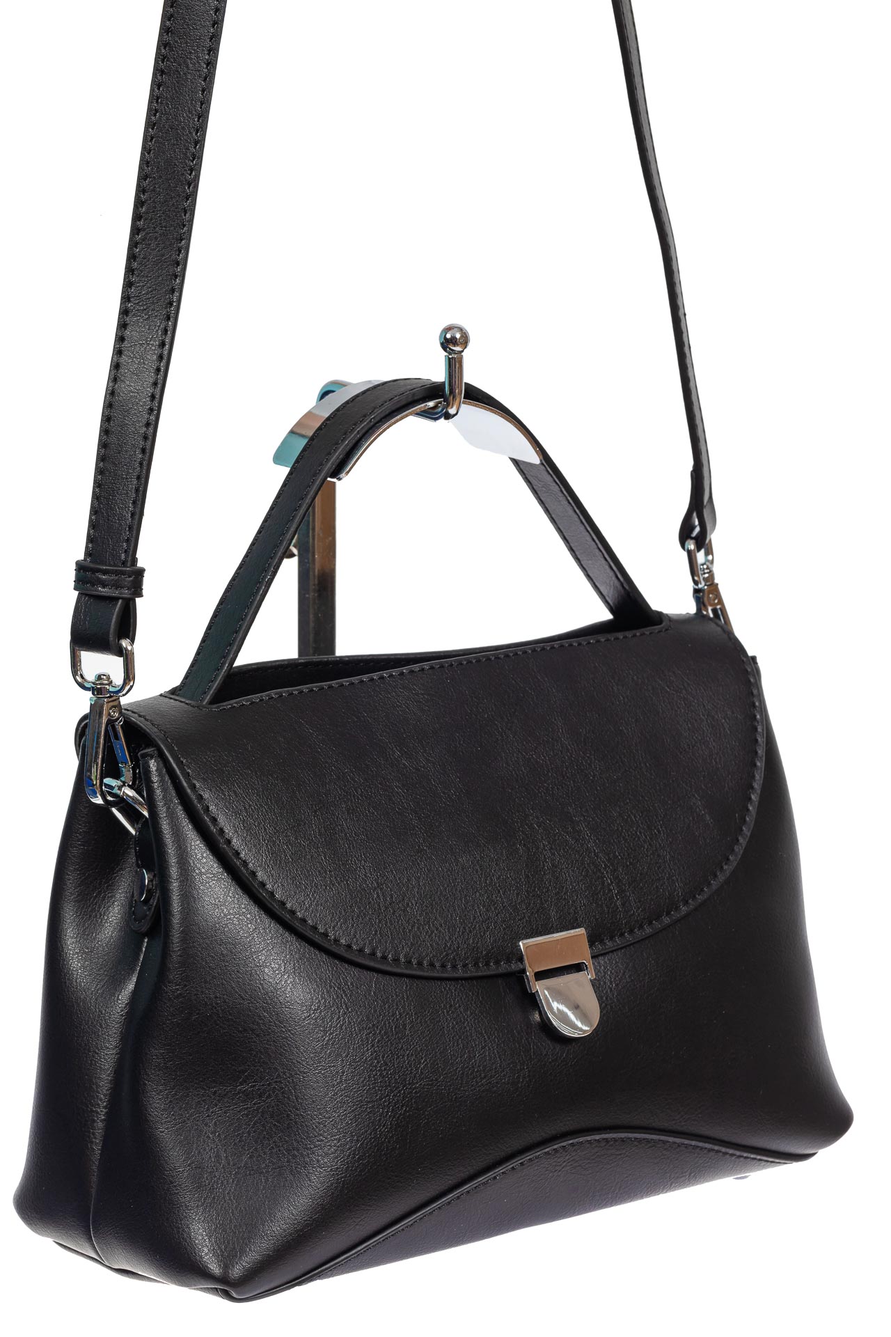 На фото 1 - Кожаная женская сумка satchel, цвет чёрный На фото 1 - Кожаная женская сумка satchel, цвет чёрный