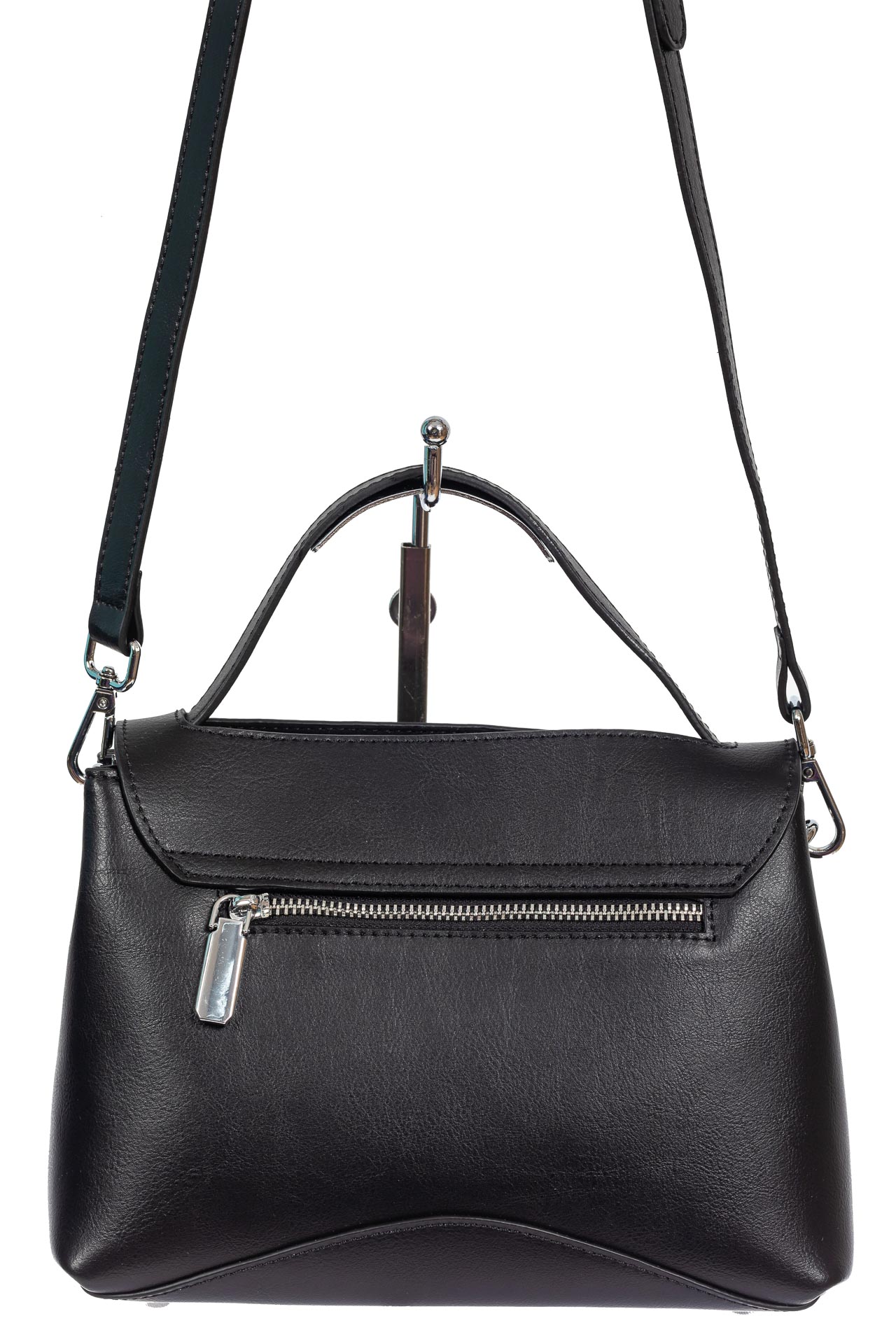 На фото 3 - Кожаная женская сумка satchel, цвет чёрный На фото 3 - Кожаная женская сумка satchel, цвет чёрный